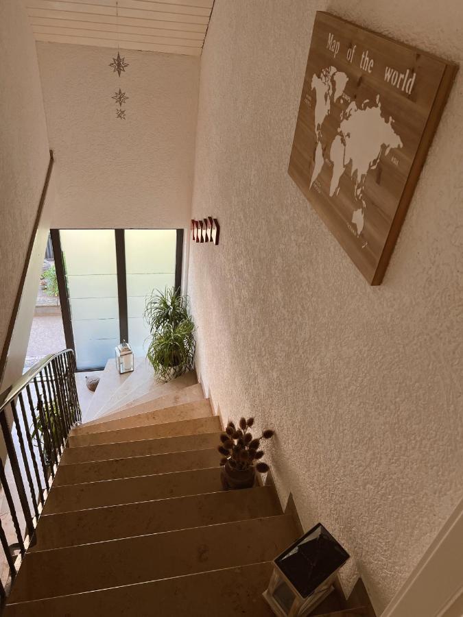 Ferienwohnung Moselflair Mit Direktem Blick Auf Die Mosel Und Weinberge Oberfell Kültér fotó