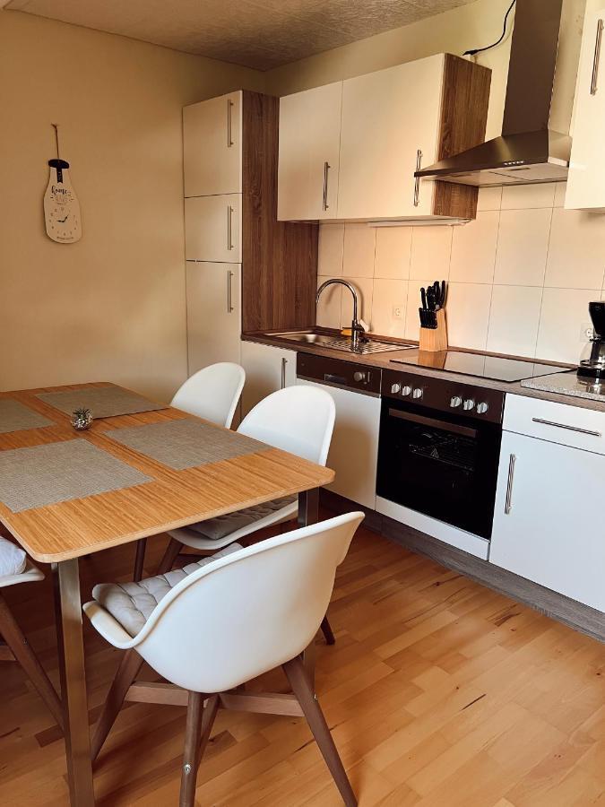 Ferienwohnung Moselflair Mit Direktem Blick Auf Die Mosel Und Weinberge Oberfell Kültér fotó